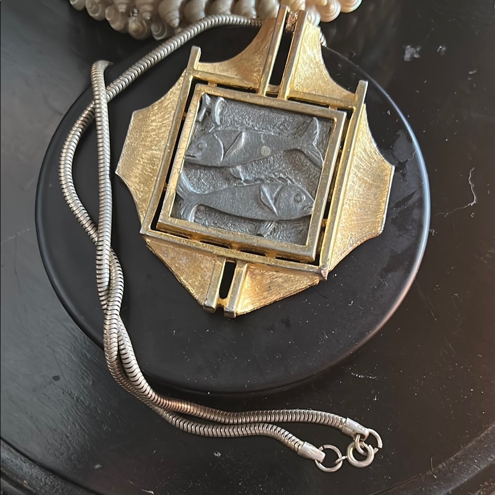 LUCA RAZZA VTG Gold Pisces  Pendant Necklace